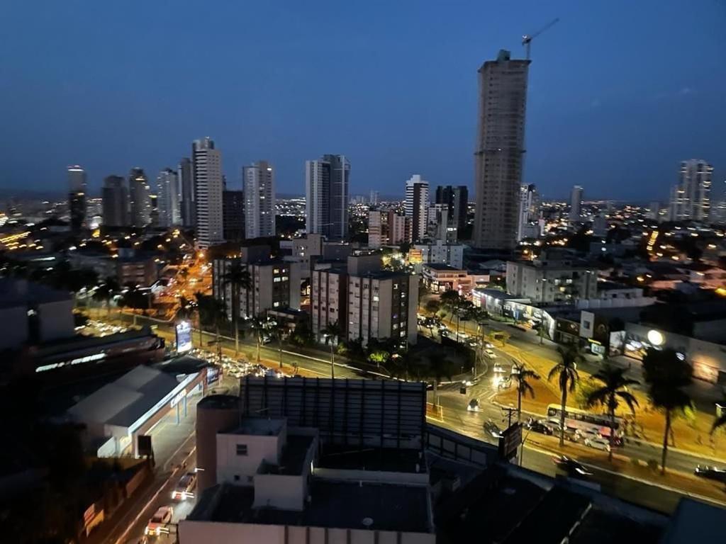 Suite Luxuosa Com Cozinha Blend Smart 1356 Goiania Bagian luar foto